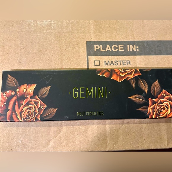 Melt Cosmetics Gemini Eyeshadow Pallete - Picture 2 of 2